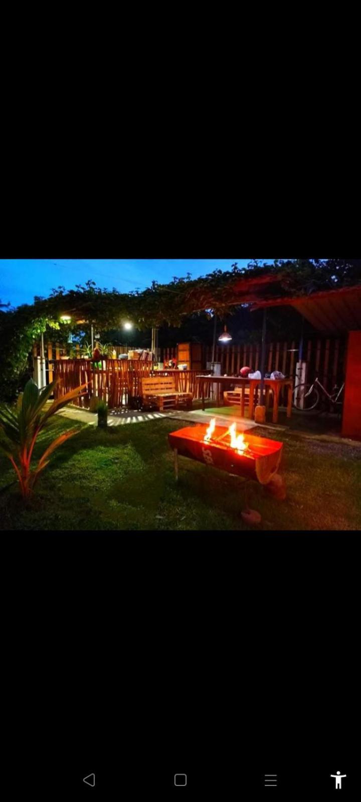 Hotel Hilltop Bungalow à Mirissa Extérieur photo