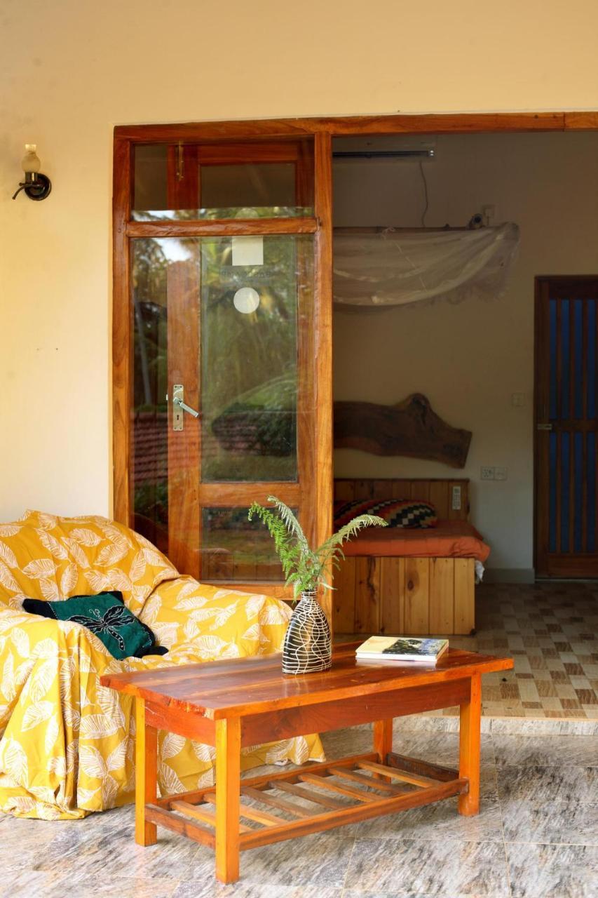Hotel Hilltop Bungalow à Mirissa Extérieur photo